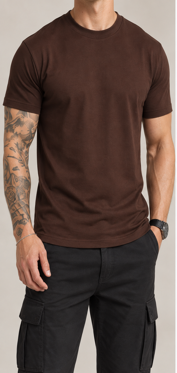 Camiseta básica de hombre color marron chocolate, vista frontal