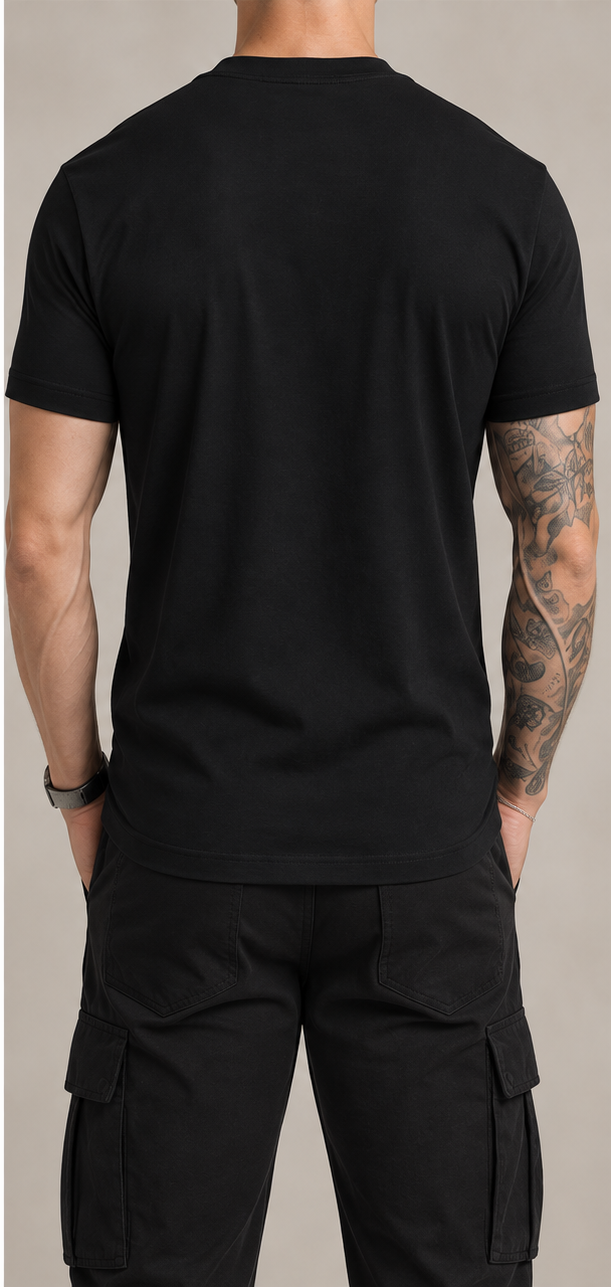 Camiseta básica de hombre color negro, vista trasera