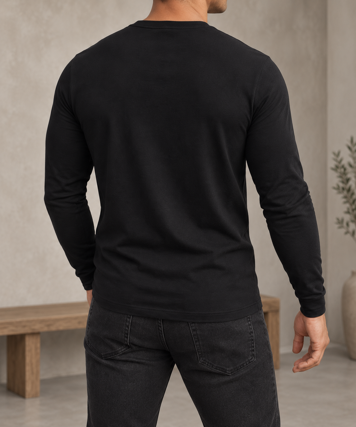 Camiseta de manga larga de hombre negra, vista trasera