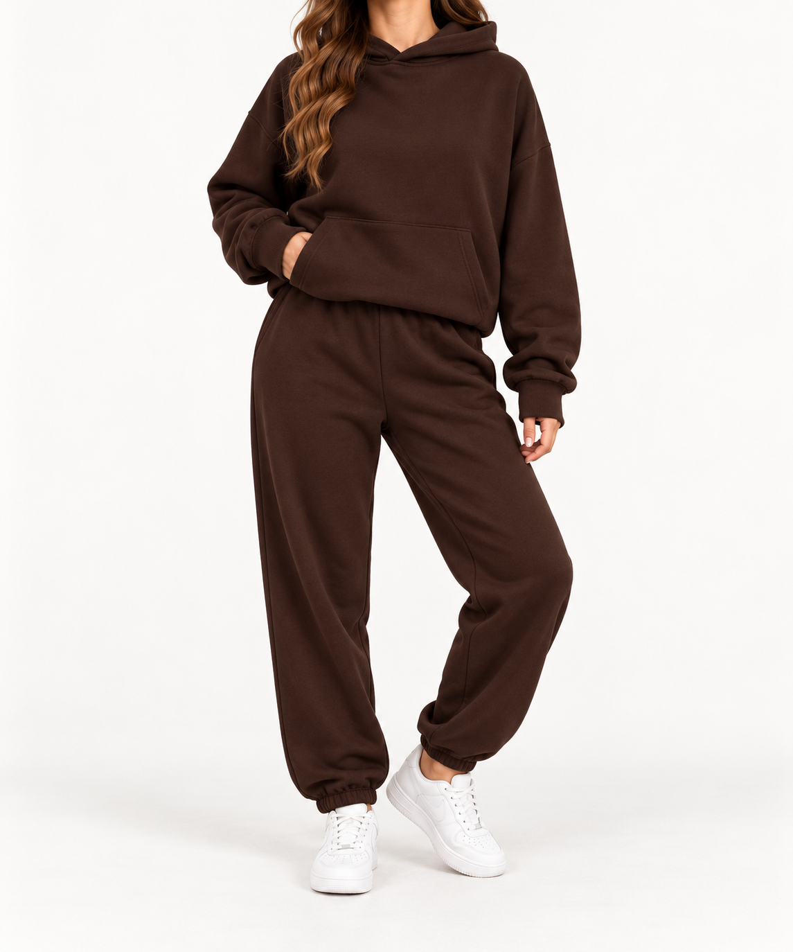 Conjunto chándal mujer con capucha marrón chocolate, vista frontal