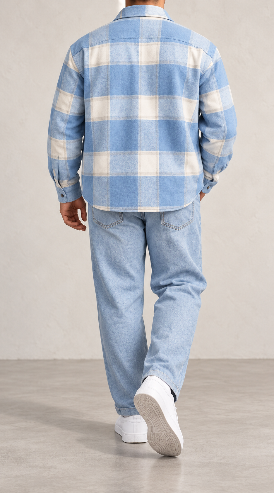 Chaqueta sobrecamisa de cuadros azul cielo, vista trasera