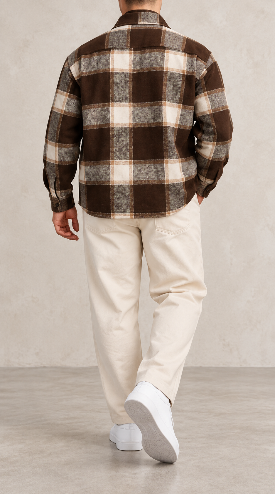 Chaqueta sobrecamisa de cuadros marrón chocolate, vista trasera