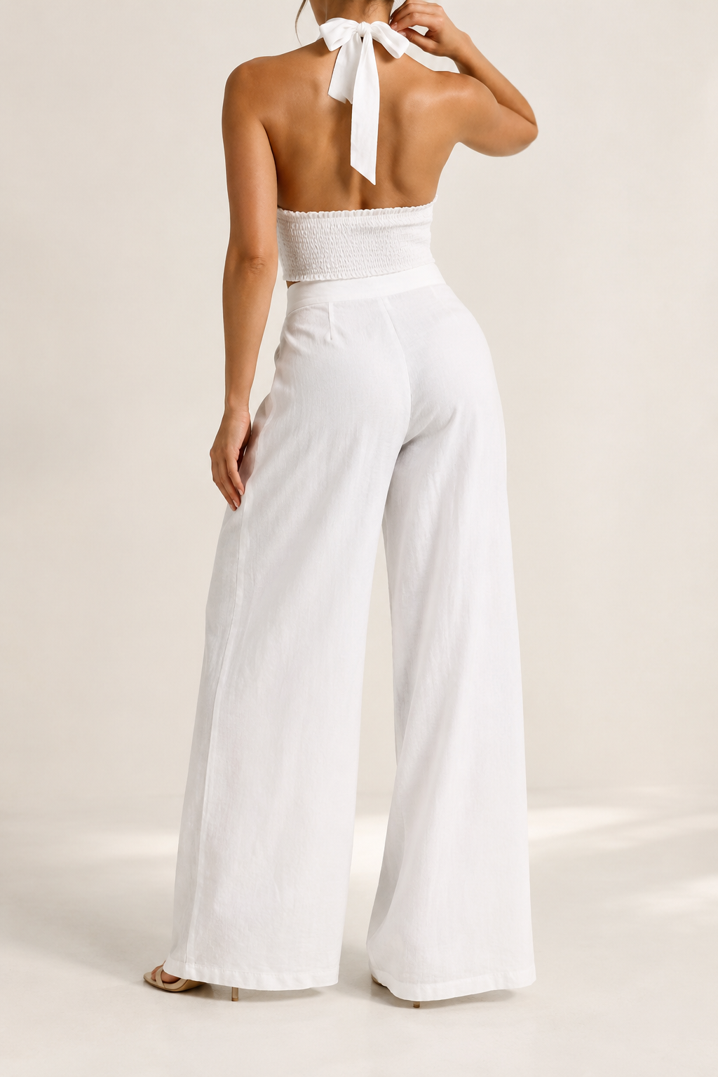 Conjunto halter blanco vista trasera