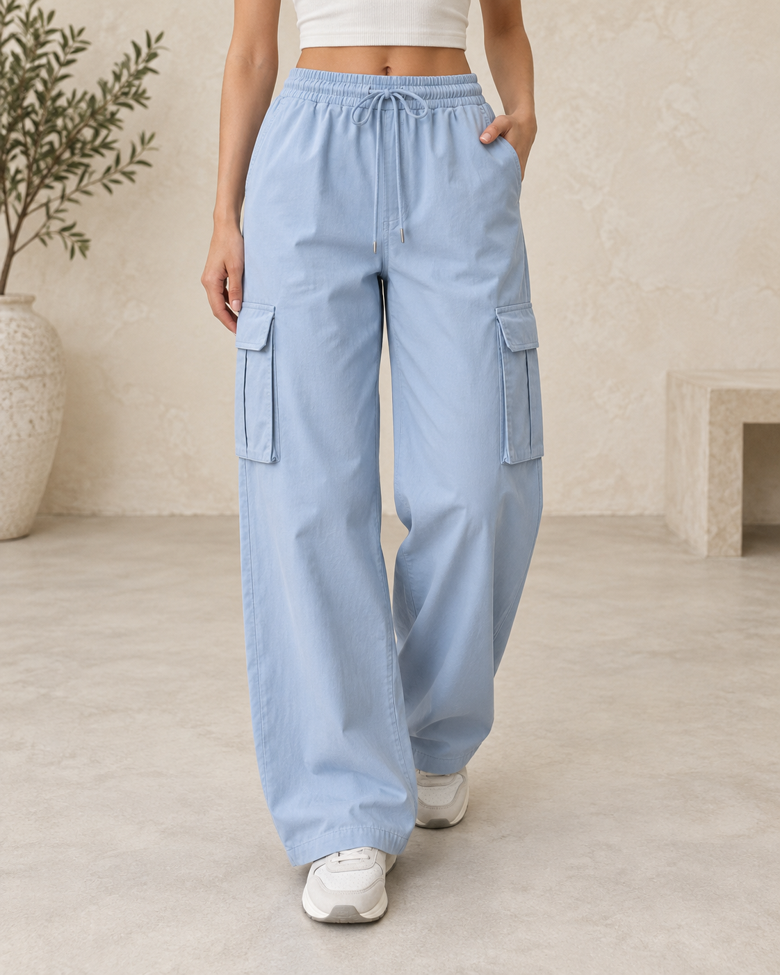 Pantalón cargo azul pastel frontal
