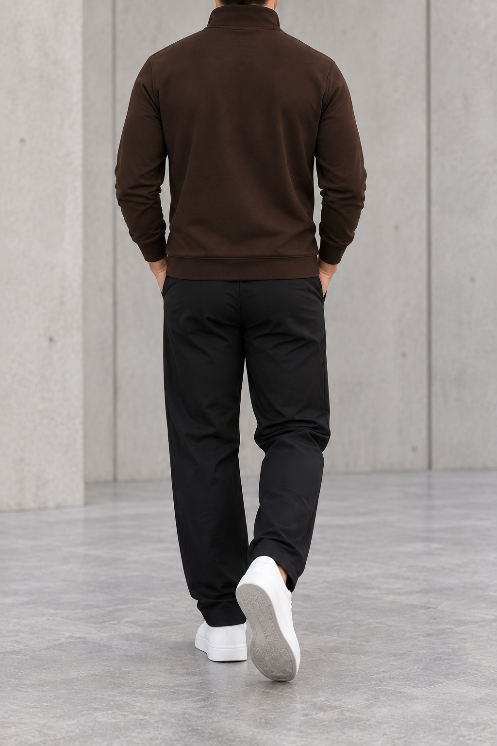 Polo de hombre media cremallera color block marrón chocolate - trasera